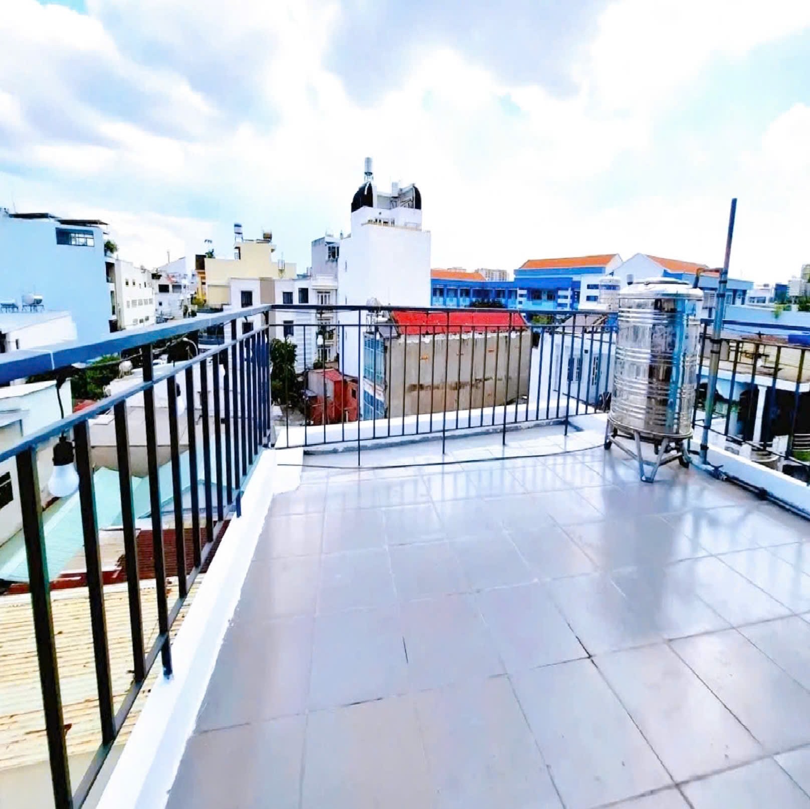 Bán nhà riêng 3 Tầng Lạc Long Quân, QUẬN TÂN BÌNH, DT 40 m2, Giá 5.95 tỷ - Ảnh 1